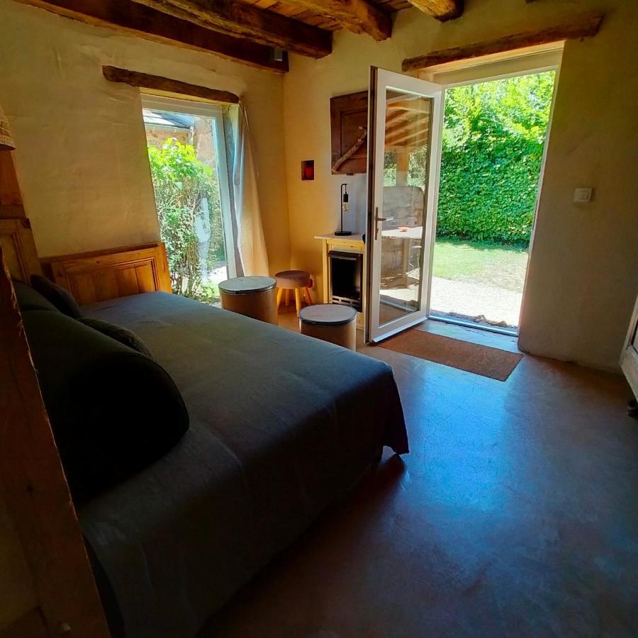 Suites De Campagne Les Eydieux, Petits Dejeuners Inclus Saint-Angel  Экстерьер фото